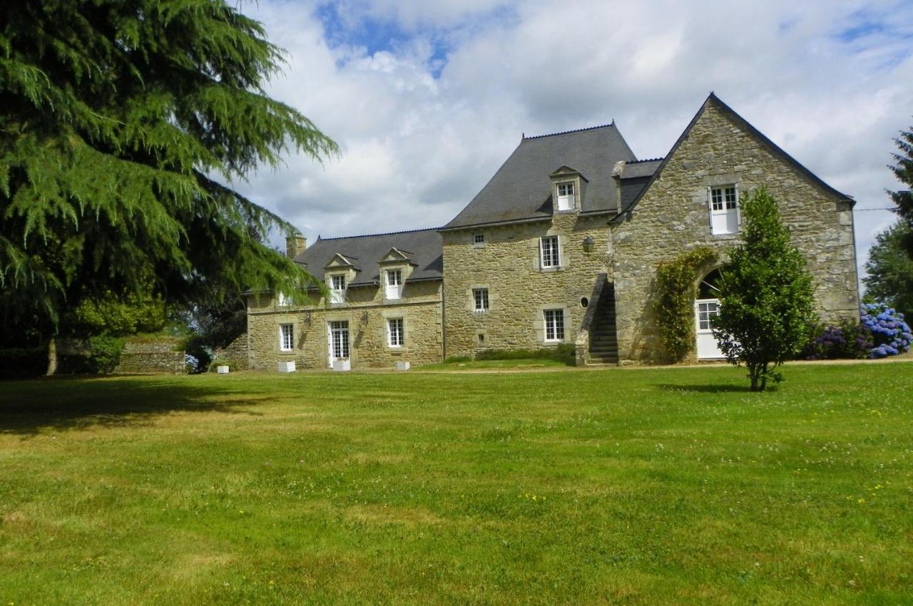 Manoir De Saint-Fiacre Bed & Breakfast Malansac Ngoại thất bức ảnh